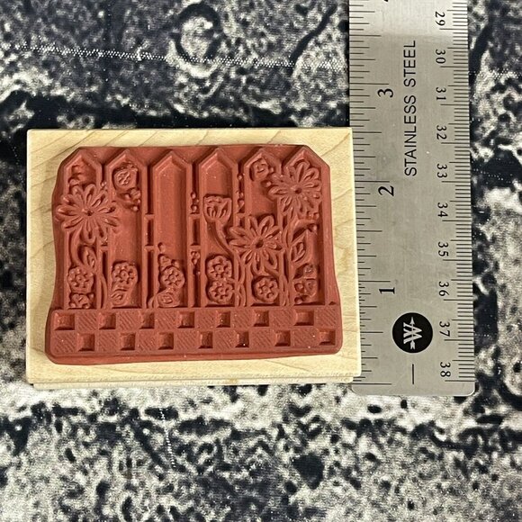 Great Impressions Fence G134 Wood Mounted Rubber Stamp - Picture 6 of 6